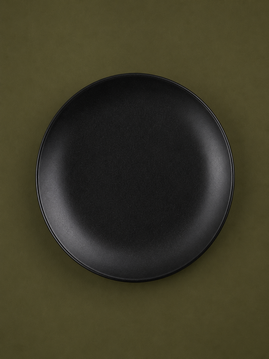Black & White Dinnerware