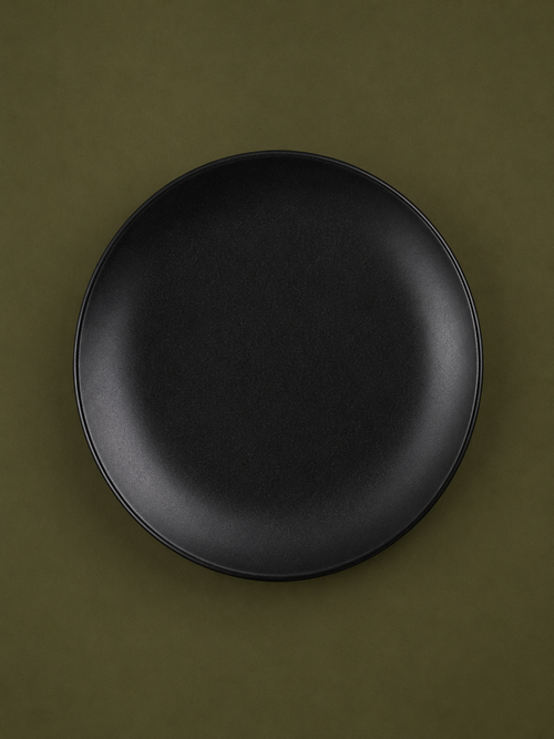 Black & White Dinnerware