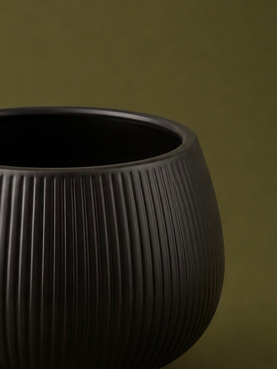 Modern Ribbed Ceramic Planter Pot